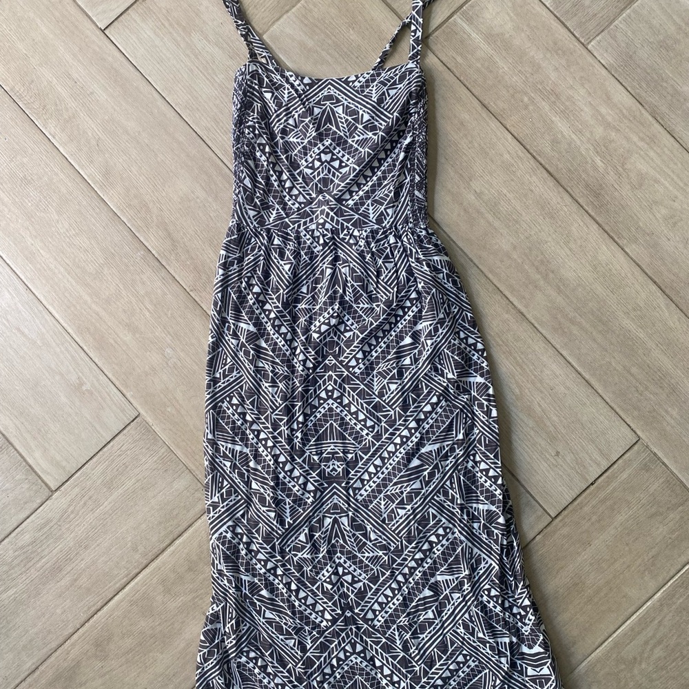 Anthropologie Sleeveless Grey and White Geometric Maxi Dress
